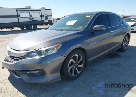 2016 Honda Accord Ex-L V-6 z USA, uszkodzony, nr VIN 1HGCR3F86GA002262